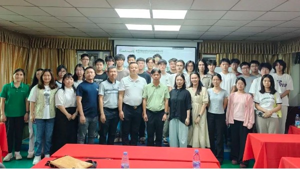 עģ߳ | ݸʦ۽Zʱױ