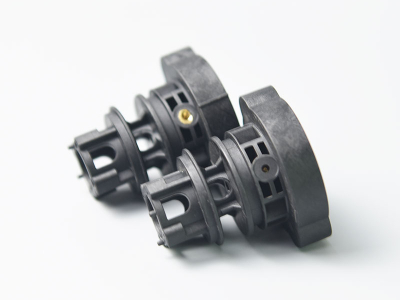 包胶铜螺母嵌件塑胶件开模 包胶铜螺母嵌件塑胶件开模